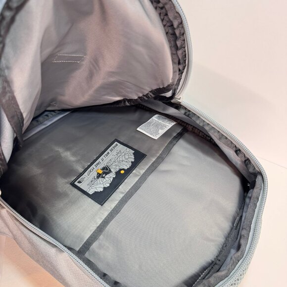 NWT The North Face Gray LinkedIn Swag Connector Backpack - Picture 5 of 6
